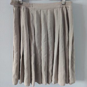 Beige tennis style skirt waist 14-16.5 in